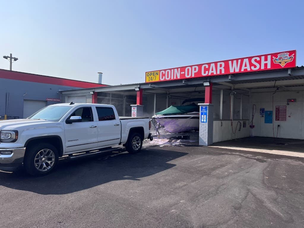 Popular Car Wash - Free Vacuums - Thumbnail 3
